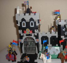   Lego Castle - Black Knight's Castle, Cetate 6086 Raritate (mici lipsuri) D.