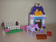 Lego Duplo - Grajdul regal al Printesei Sofia 10594