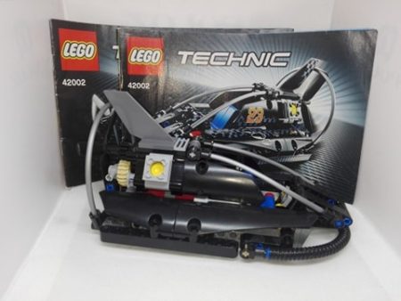 Lego Technic - Vehicul cu perna de aer 42002 (lipseste matrita)