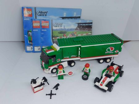 Lego City -  Grand Prix camion 60025 (cu catalog) 