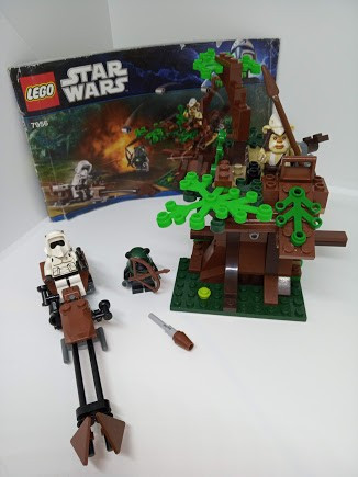 Lego Star Wars - Atac Ewok 7996