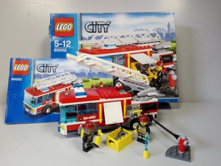 Lego City - Masina de pompieri 60002