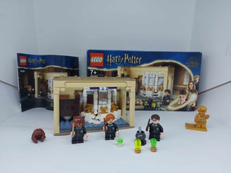 Lego Harry Potter - Roxfort - Amestec de sute cu mici defecte (76386) (Cu cutie si catalog)