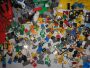 Lego vrac mixt 13,2 kg, contine mai mult de 70 buc figurine, catalog ((Minecraft, City, Star Wars, Technic) + carte lego