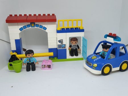 Lego Duplo - Capitanie politie 10902