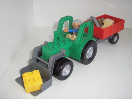 Lego Duplo - Tractor cu incarcator si remorca 4687