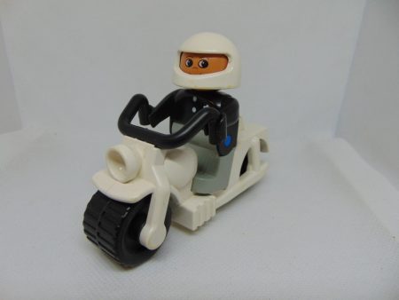 Lego Duplo Politist cu motocicleta din setul 9177