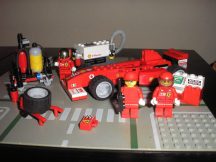   Lego Racers - Ferrari F1 Fuel Stop, statie de carboranti 8673