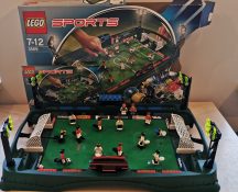 Lego Sports - Teren de fotbal (cutie, catalog)