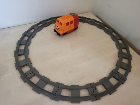 Lego Duplo locomotiva, Serviceat lego duplo tren (testat de serviceul nostru,tren serviceat) + 12 buc curbe gri maroniu