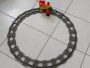 Lego Duplo pachet curbe sina (gri maroniu, 12 buc) cu tren + figurina cadou