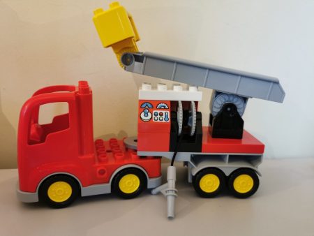 Lego Duplo Masina pompieri din setul 10592