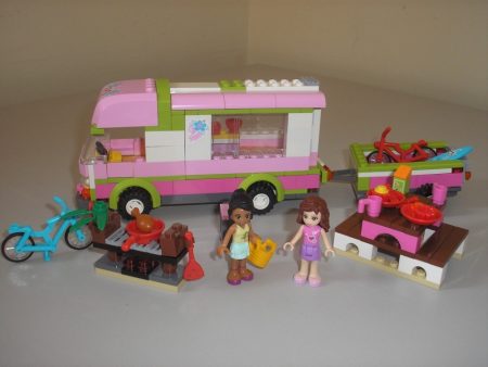 Lego Friends - Tabara cu aventuri 3184 (cu catalog)