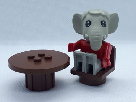 Lego Fabuland Elefant cu masa si scaun din setul 3601